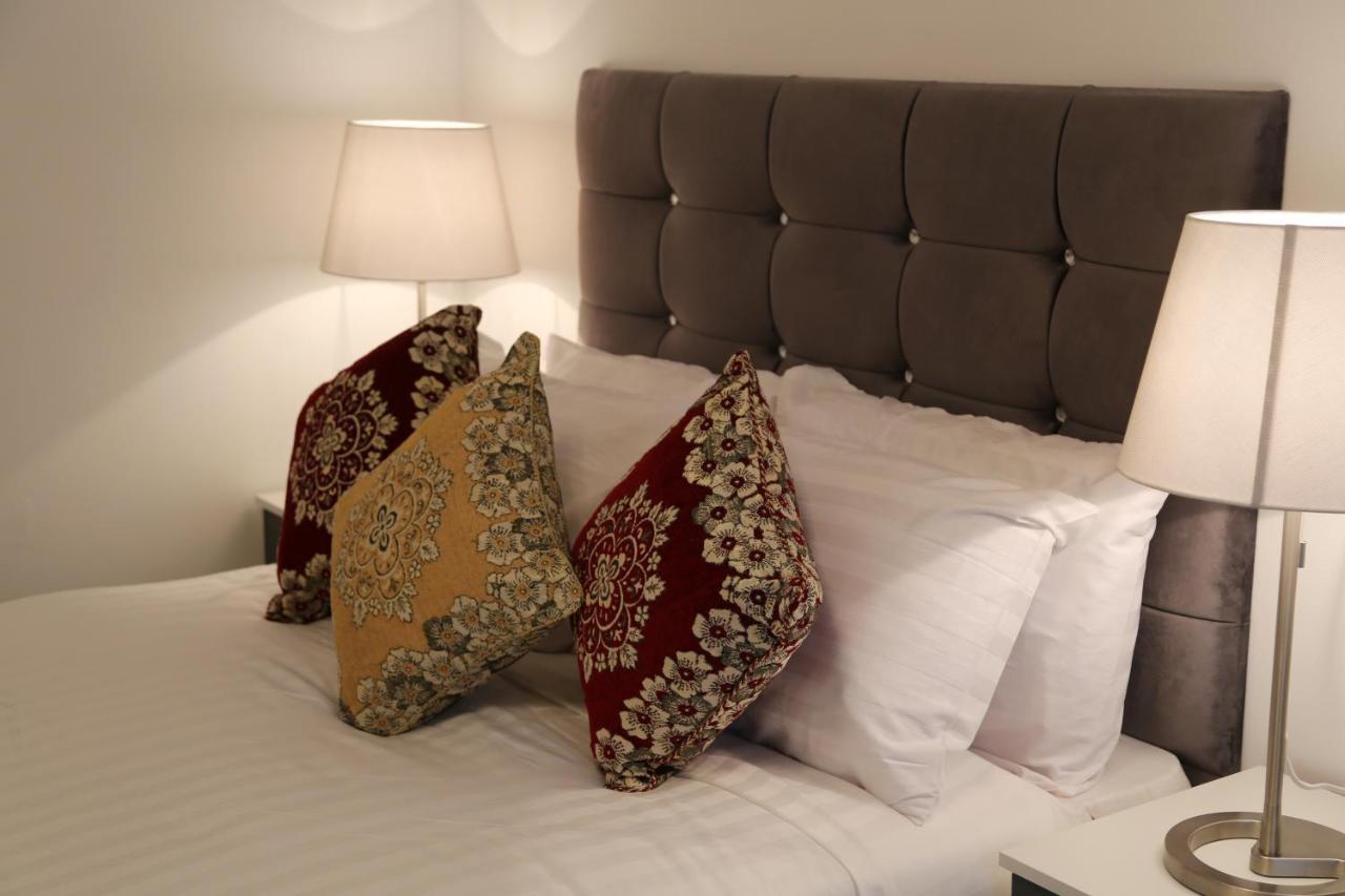 Hotel Atz&h 4*