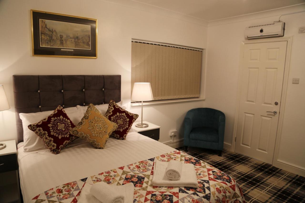 Atz&h Hotel 4*